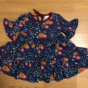 “Wildflowers” tunic size 2 in great condition